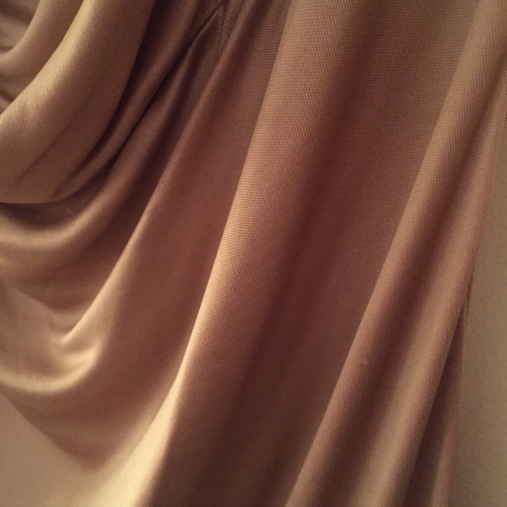 Ann Taylor Pale Rose/gold sleeveless top - Picture 3 of 4